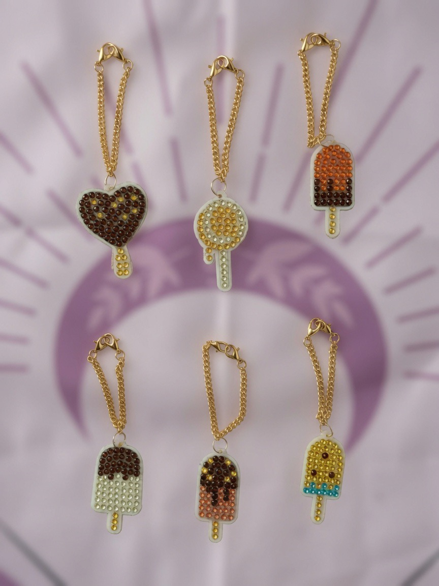 Treat Danglers Cup Charms